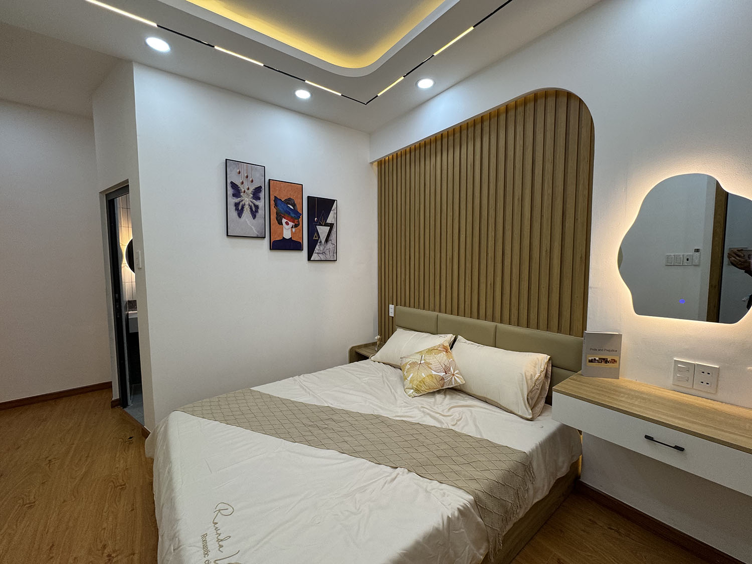 Lửng+1 lầu 4,2x12=50m2 có phòng master tầng trệt cho người lờn full nội thất khu vip Nguyễn Văn Đậu